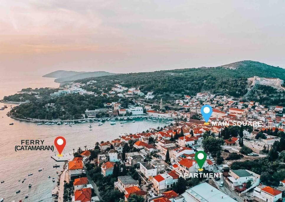 Hvar Home Apartments Hvar Town Bagian luar foto