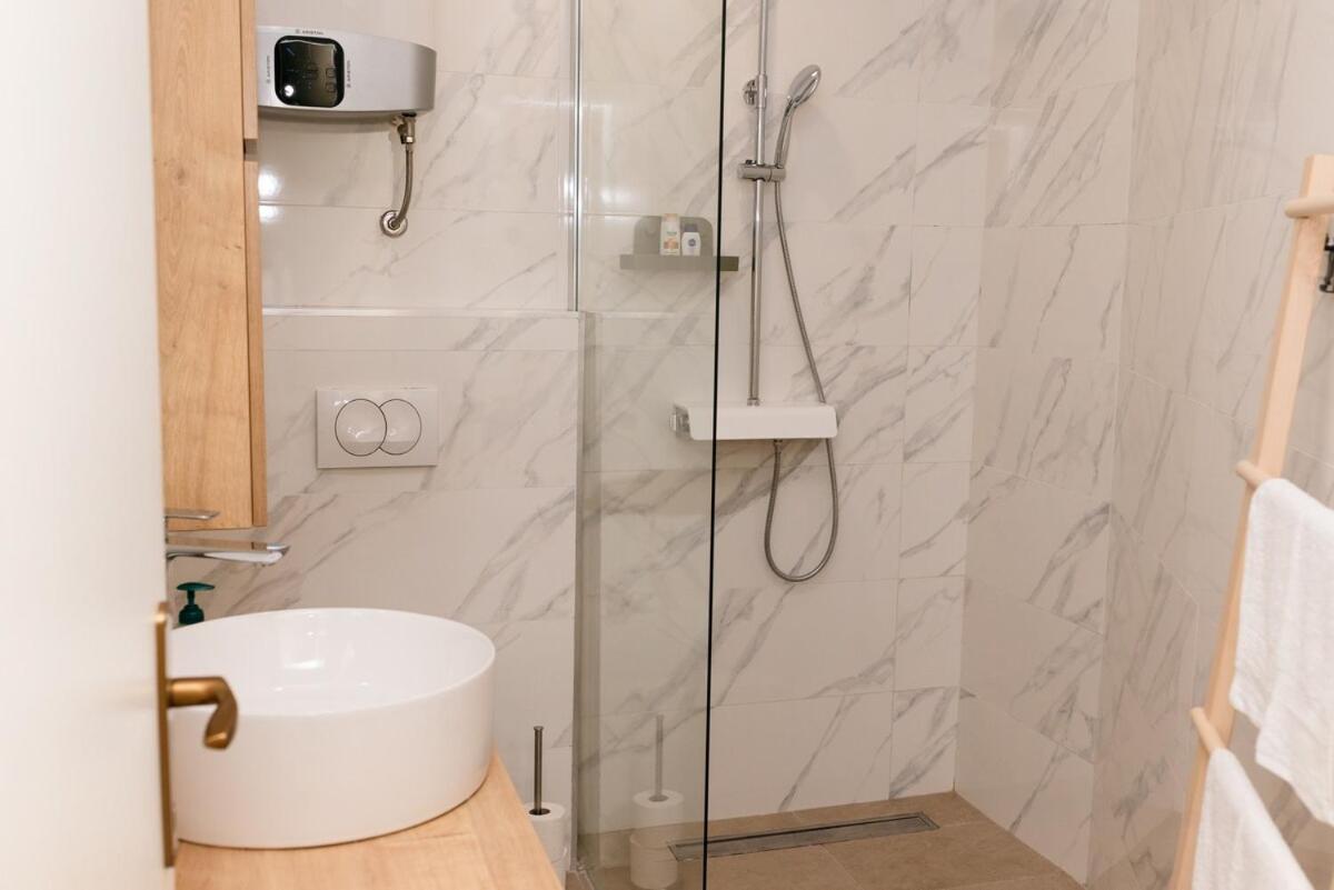 Hvar Home Apartments Hvar Town Bagian luar foto